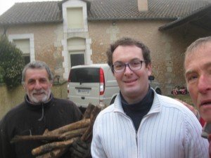 Mijn gastheer, wonend op zijn landgoed op zijn nog niet 40-ste. Was ex-parachutist. Blijkbaar verdienen die goed. Nu al met pensioen