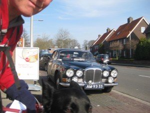Ik kick niet zo zeer op de auto als wel,op de nummerplaat, uit de tijd van paps eerste auto: zx-56-19