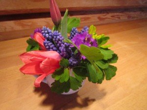 Ontvangst met bloemetjes op tafel