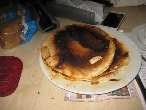 Dit bleek geen pizza en nog verbrand ook. 2x pech. Min maal min is plus. Positief denken.